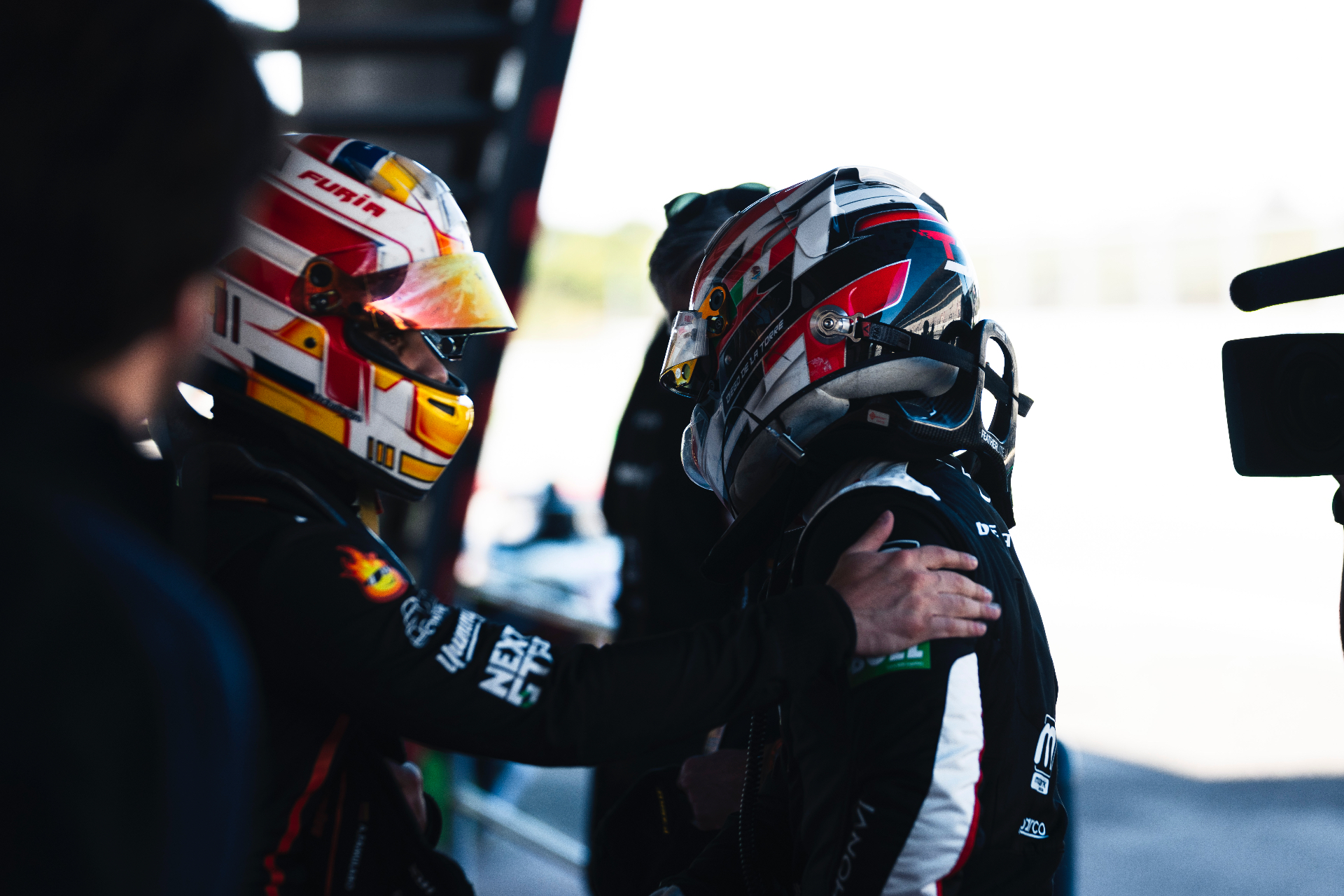 Diego de la Torre with another driver at Portimão